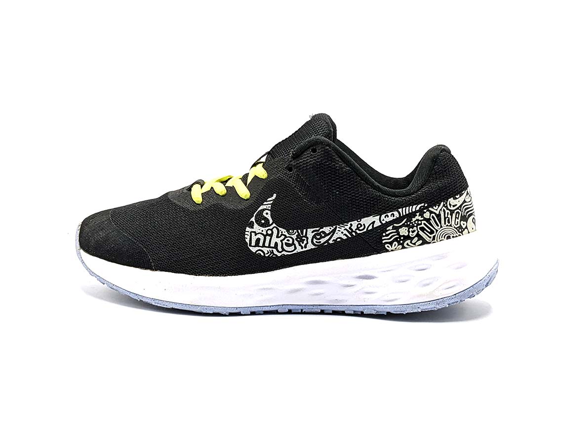 Nike Revolution 6