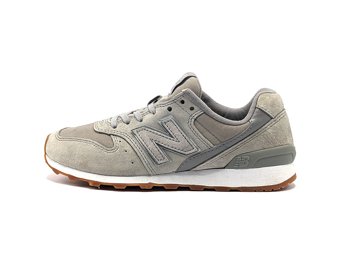 New Balance 996