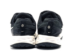 Nike Revolution 5 Youth