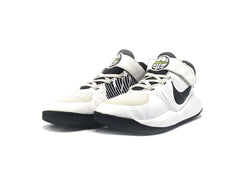 Nike Team Hustle D 9