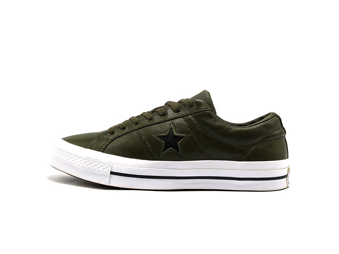 Converse One Star