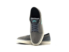 NIKE Satire Suede Skate