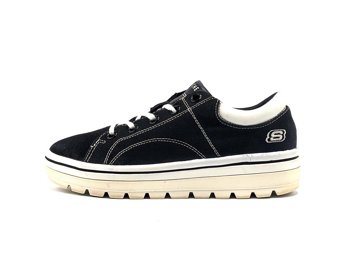 Skechers