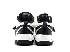 Nike Team Hustle D 8