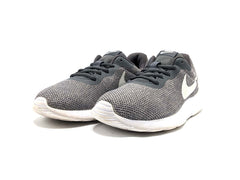 Nike Tanjun