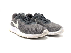 Nike Tanjun