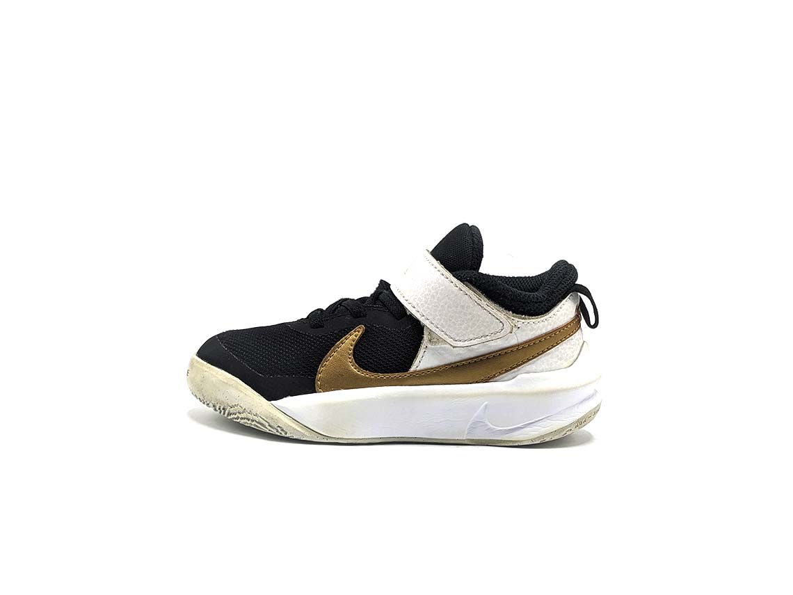 Nike Team Hustle