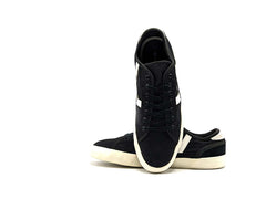 Lacoste Canvas Low Top