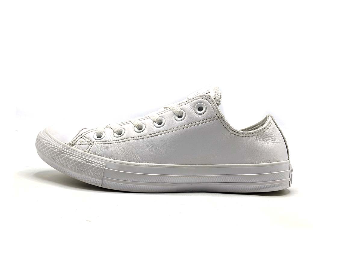 Converse Chuck Taylor All Star Leather Low Top