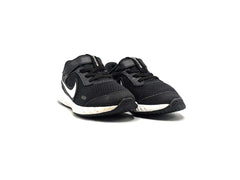 Nike Revolution 5
