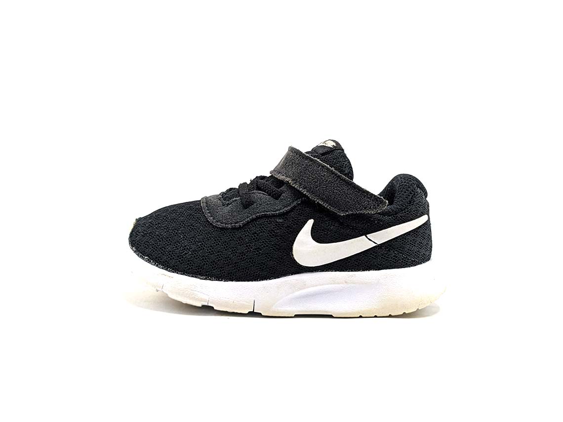 Nike Tanjun