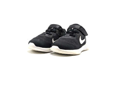 Nike Revolution 6