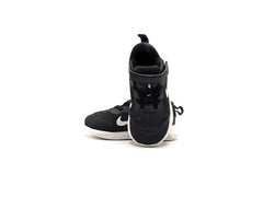 Nike Revolution 6
