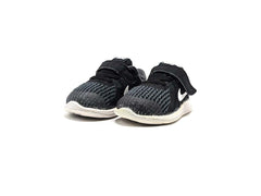 Nike Revolution 4
