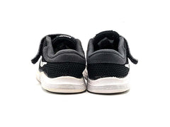 Nike Revolution 4