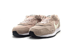 Nike Venture Runner