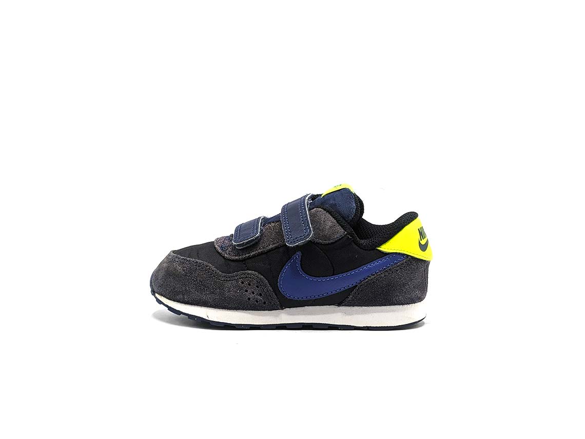 Nike MD Valiant