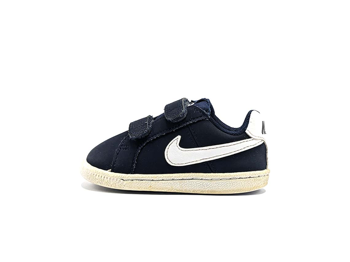 Nike Court Royale