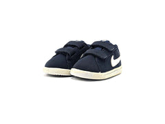 Nike Court Royale