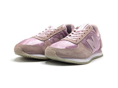 New Balance 220