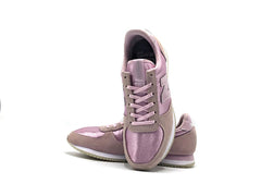 New Balance 220