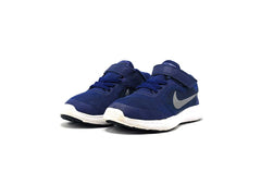 Nike Revolution 3