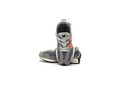 New Balance 327