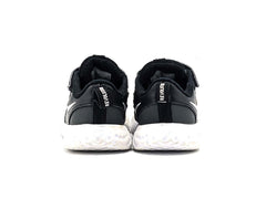 Nike Revolution 5
