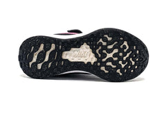Nike Revolution 6