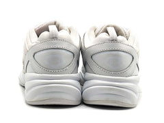 New Balance 624