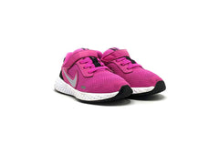 Nike Revolution 5