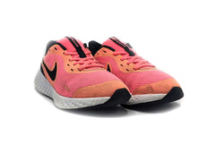 Nike Revolution 5