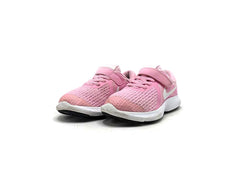 Nike Revolution 4