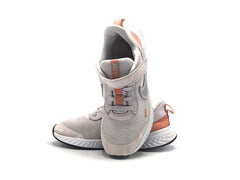 Nike Revolution 5
