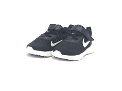 Nike Revolution 6