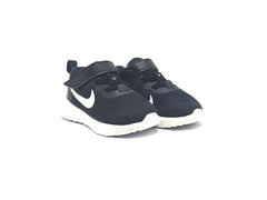Nike Revolution 6