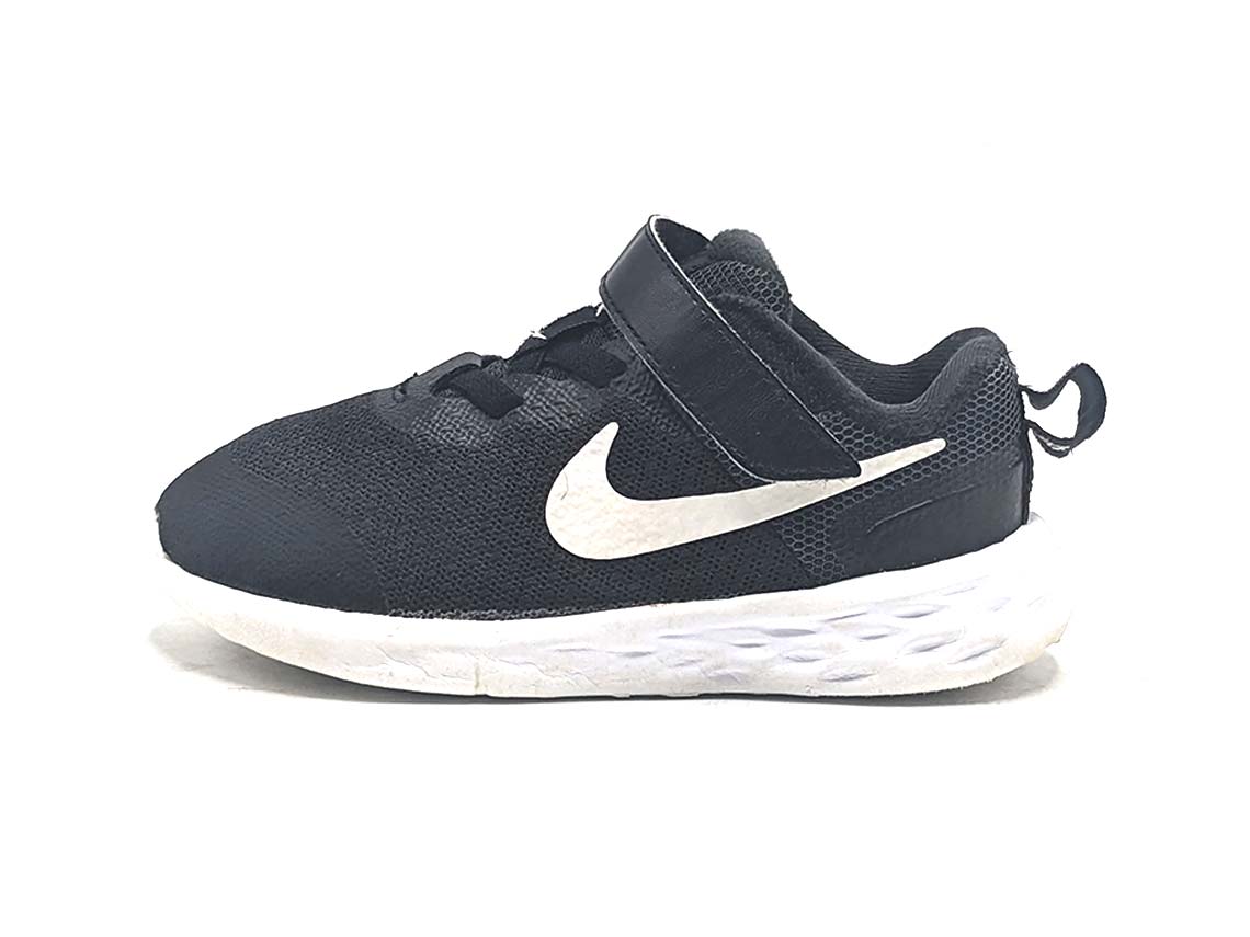 Nike Revolution 5