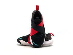 Nike Flex Advance