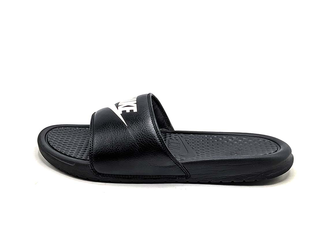 Nike Benassi