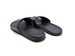 Nike Benassi