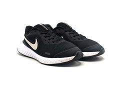 Nike Revolution 5