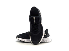 Nike Revolution 5