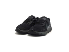 Nike Revolution 5