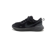 Nike Revolution 5
