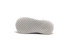 Nike Revolution 5