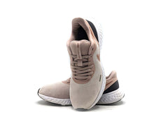 Nike Revolution