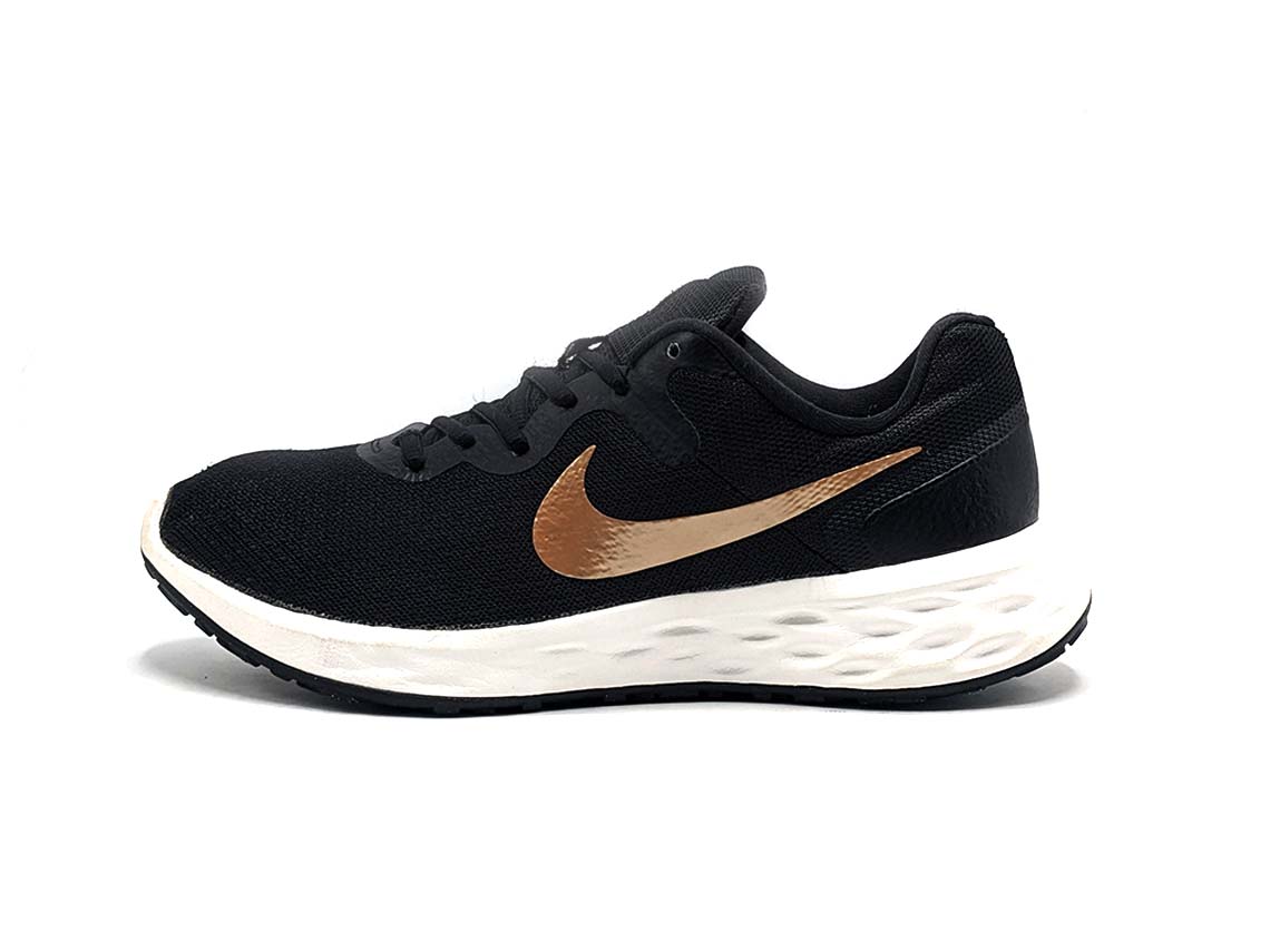 Nike Revolution 6