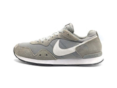 Nike Venture Runner