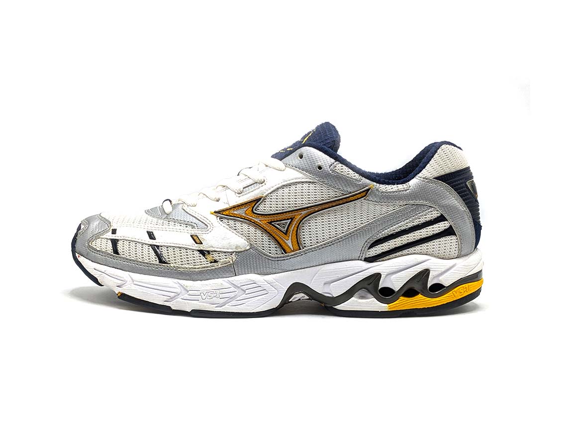 Mizuno Wave Rider X10