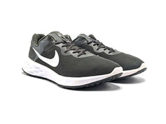 Nike Revolution 6